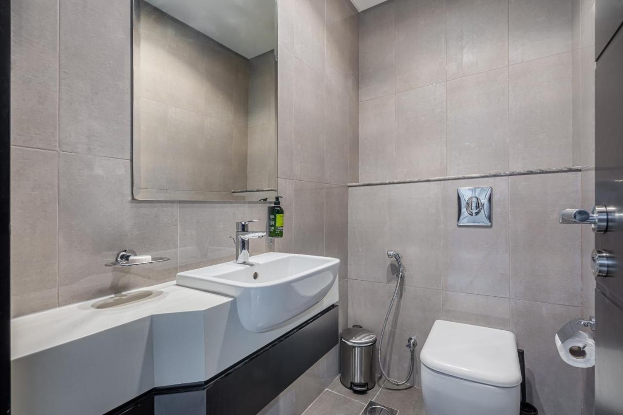 Citihome - 1Br At Merano Tower By Damac Dubai Bagian luar foto